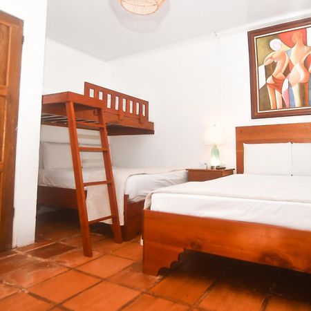 Hotel Aldea Pura Vida 푼타레나스 외부 사진