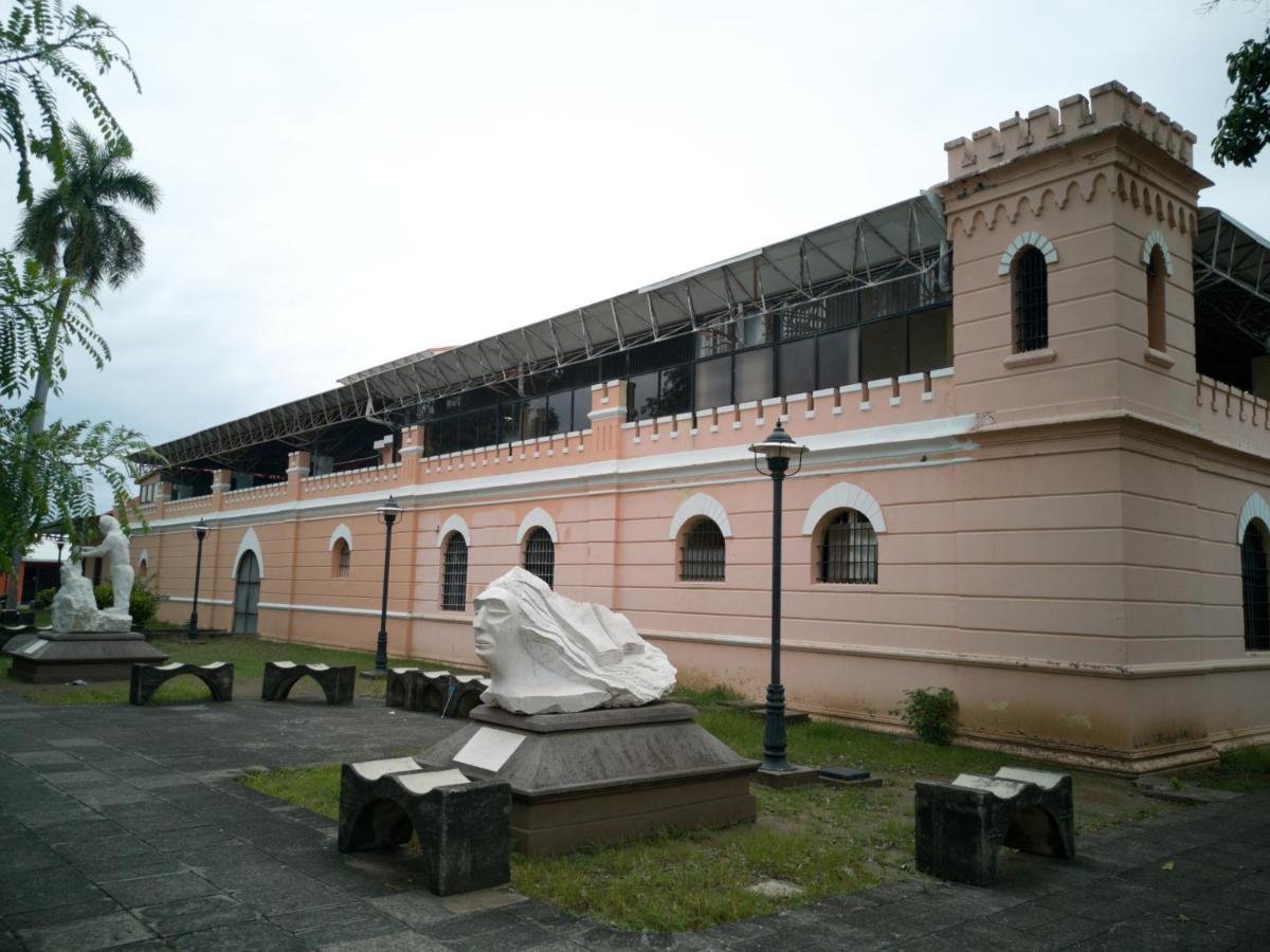 Hotel Aldea Pura Vida 푼타레나스 외부 사진