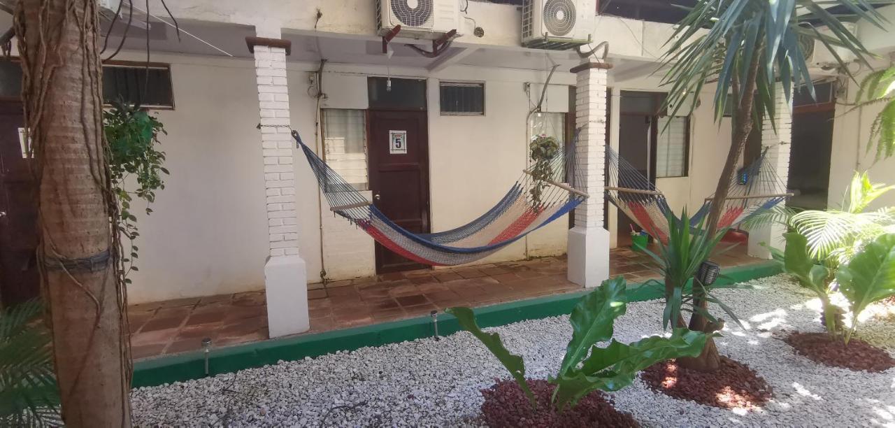 Hotel Aldea Pura Vida 푼타레나스 외부 사진